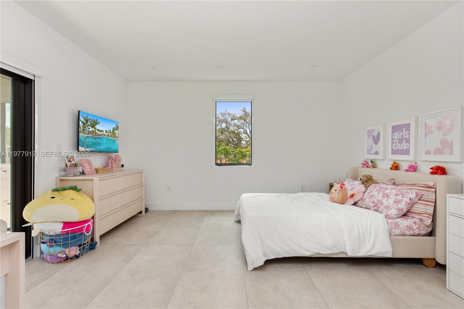 2225 SW 18th Ave Miami, FL 33145