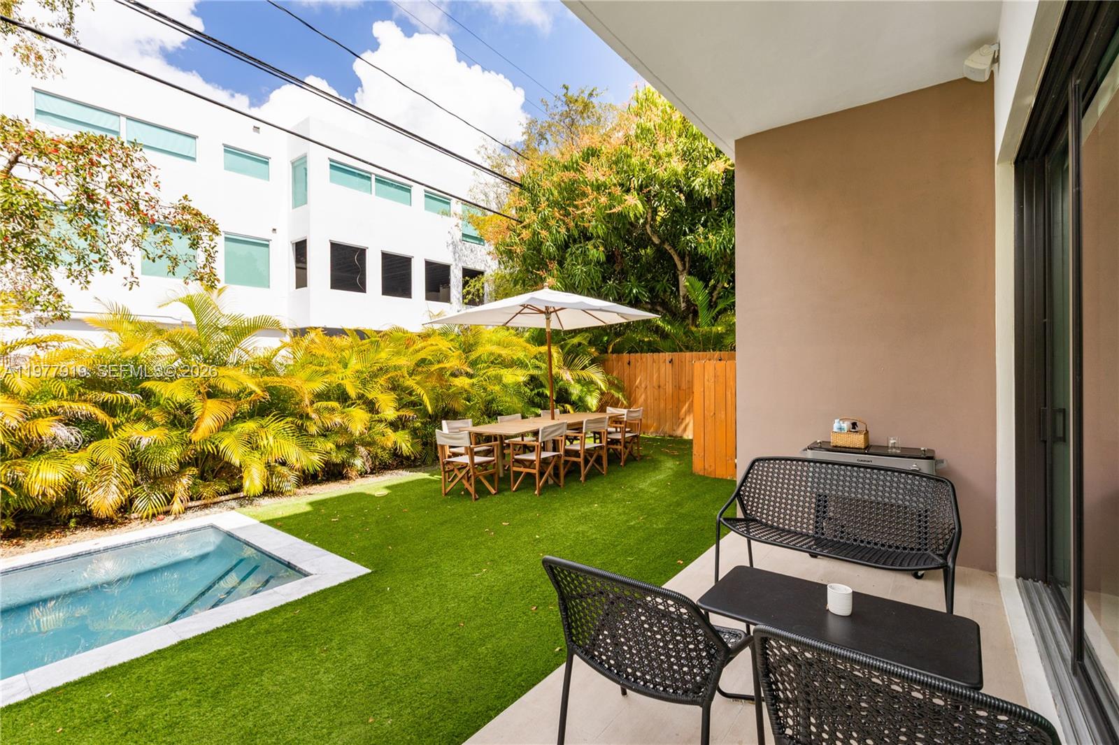 2225 SW 18th Ave Miami, FL 33145