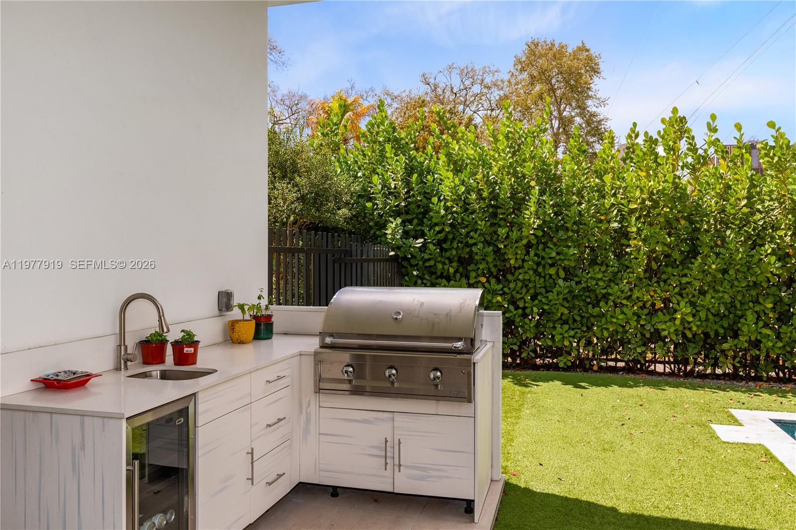 2225 SW 18th Ave Miami, FL 33145