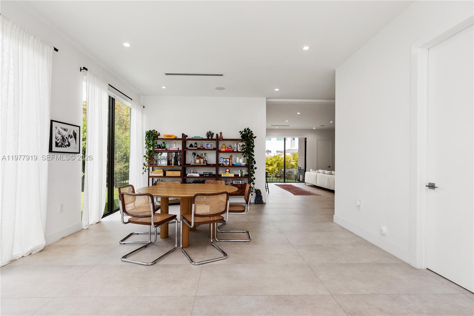 2225 SW 18th Ave Miami, FL 33145