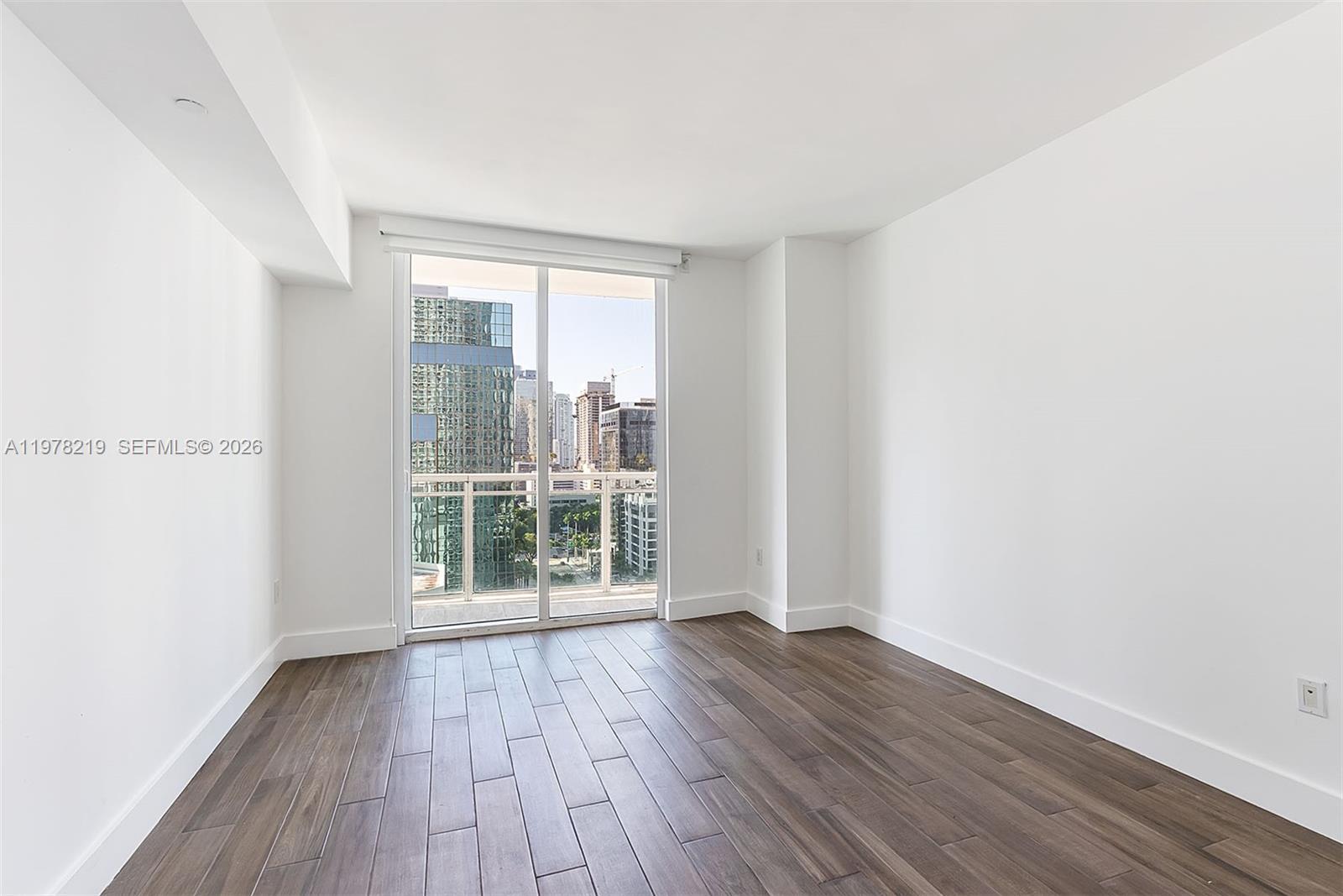 951 Brickell Ave #1711 Miami, FL 33131