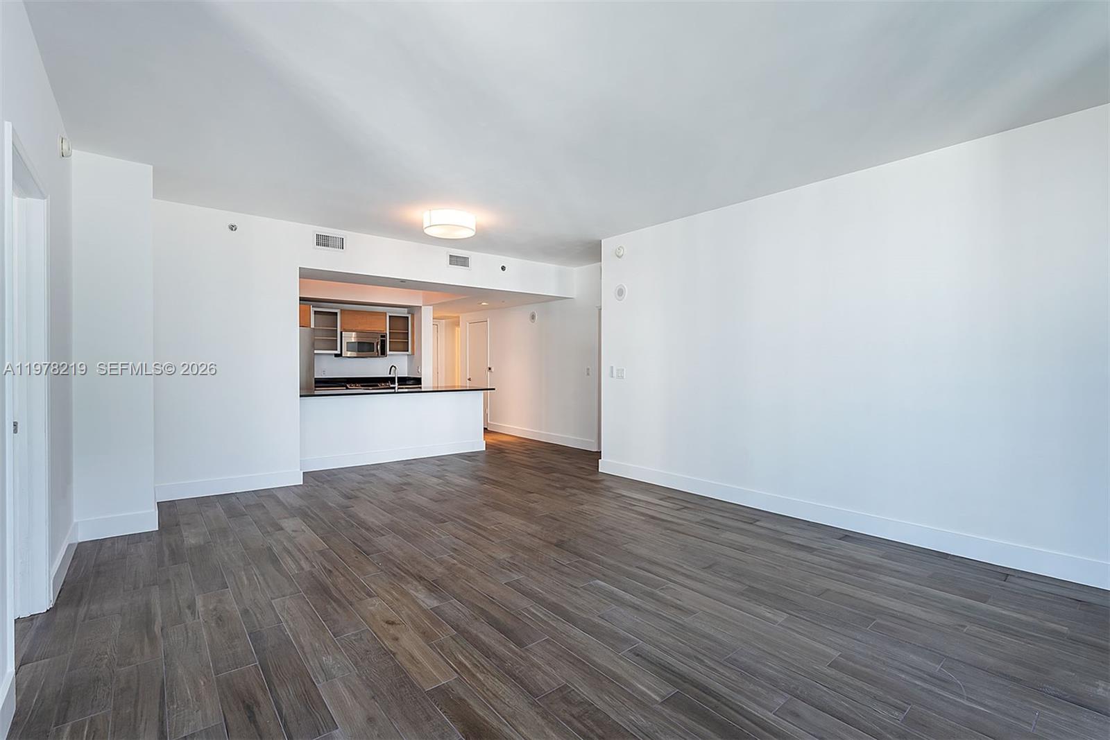 951 Brickell Ave #1711 Miami, FL 33131