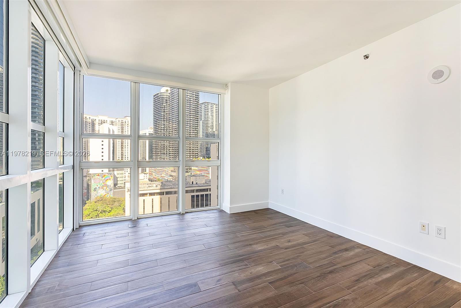 951 Brickell Ave #1711 Miami, FL 33131