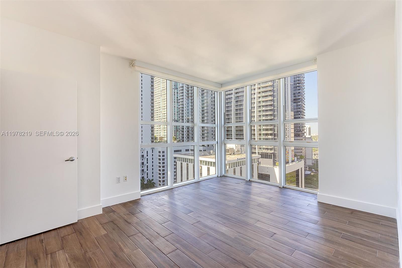 951 Brickell Ave #1711 Miami, FL 33131