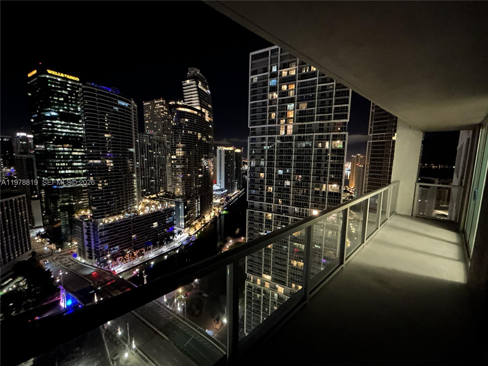 image 500 Brickell East13