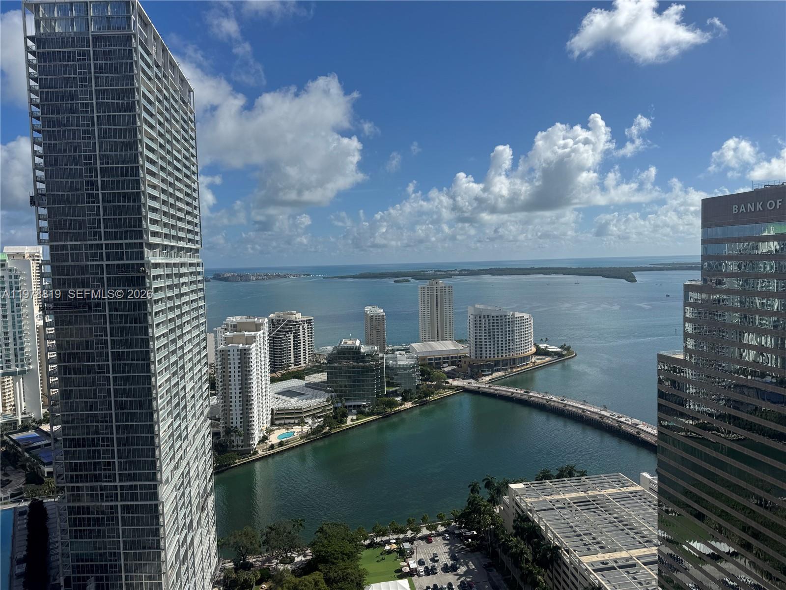 image 500 Brickell East19