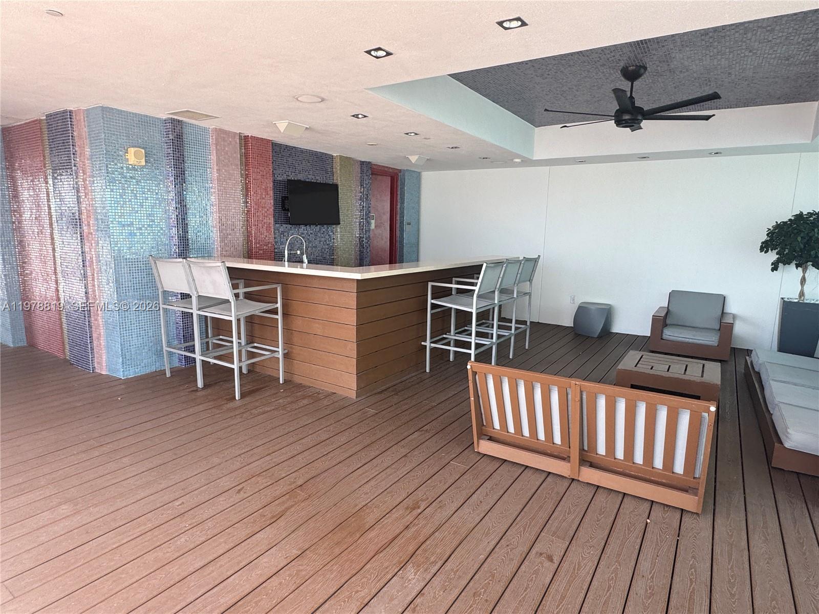 image 500 Brickell East25