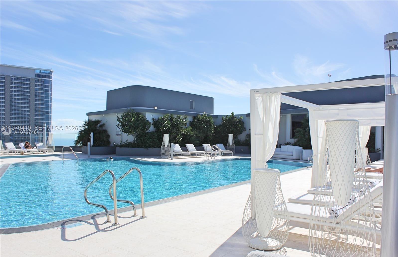 1000 Brickell Plz Miami, FL 33131