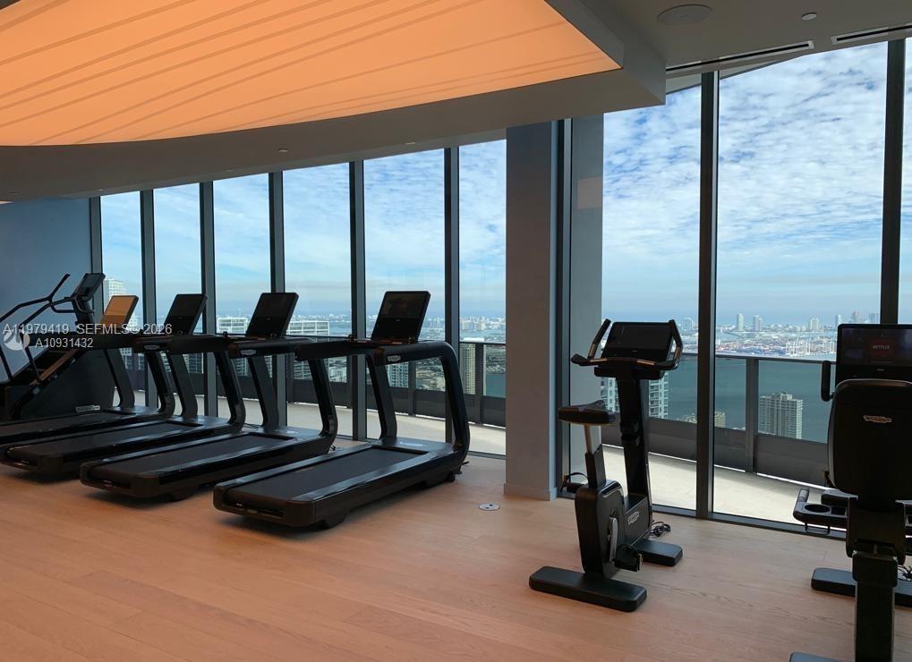 1000 Brickell Plz Miami, FL 33131