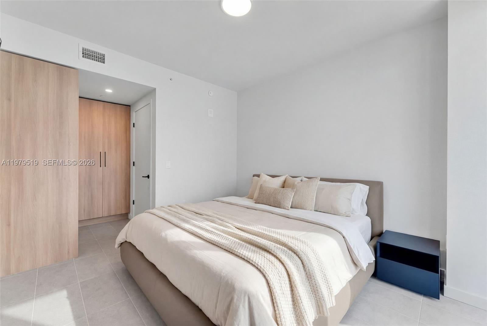 image 501 FIRST Residences11