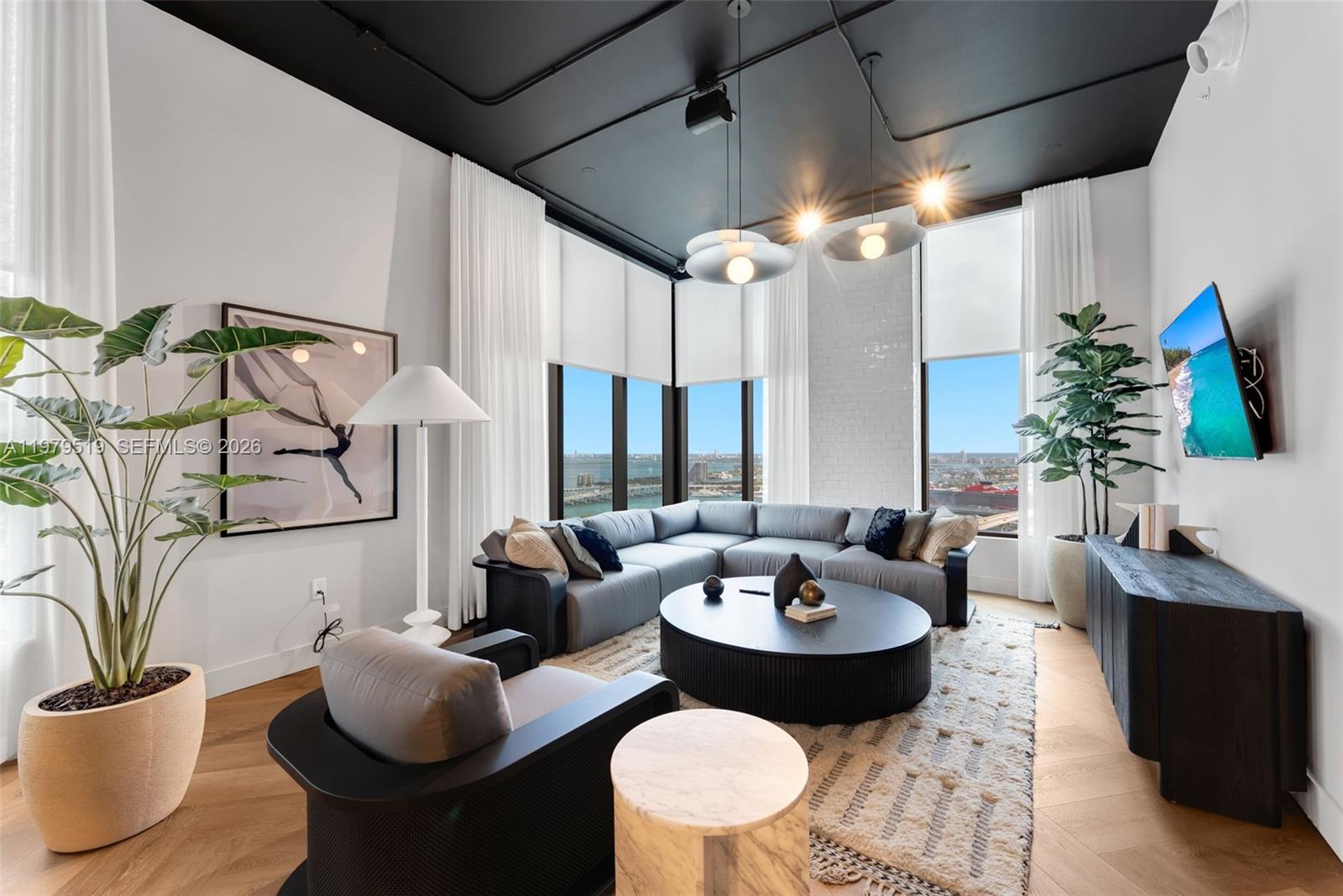 image 501 FIRST Residences16