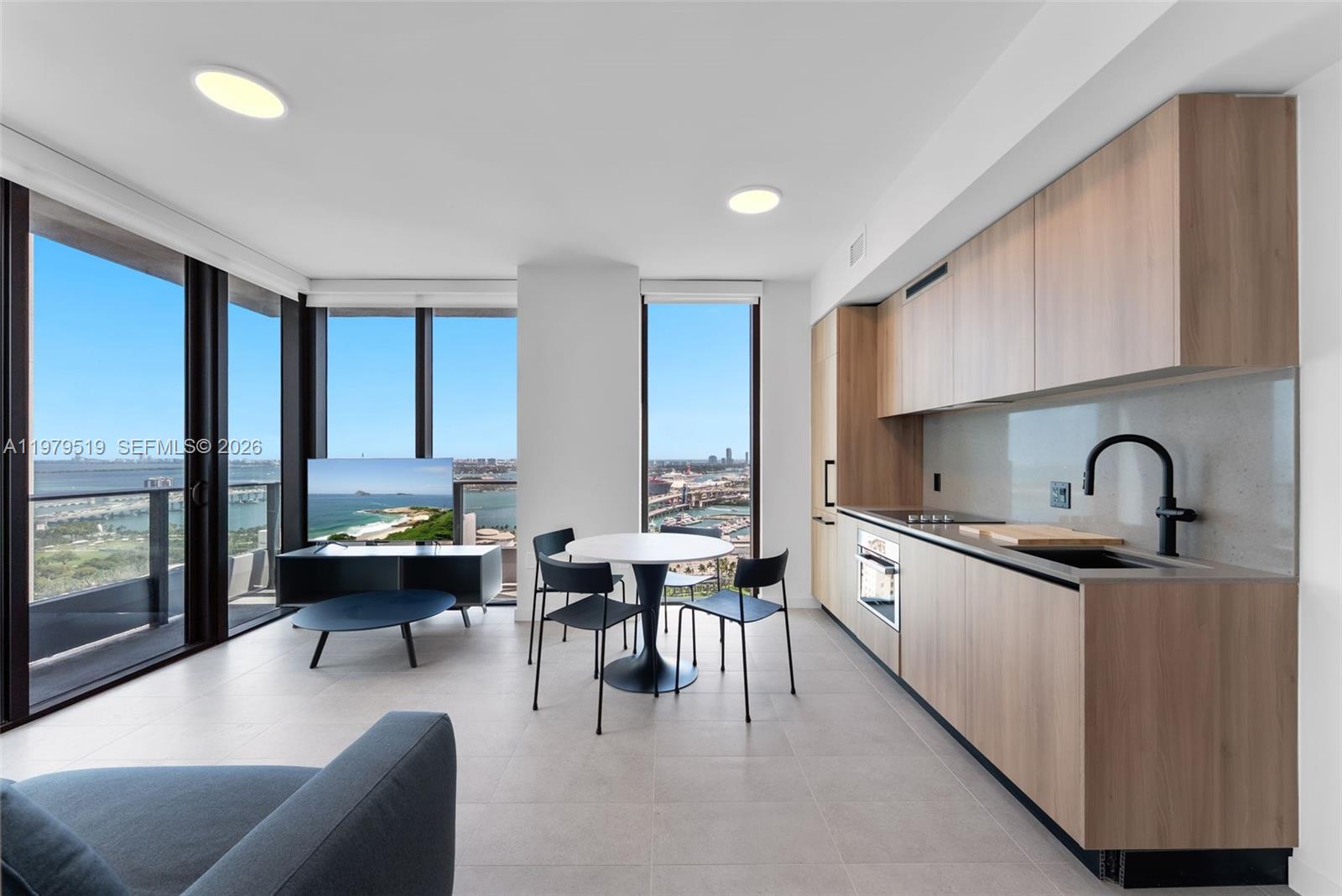 image 501 FIRST Residences3