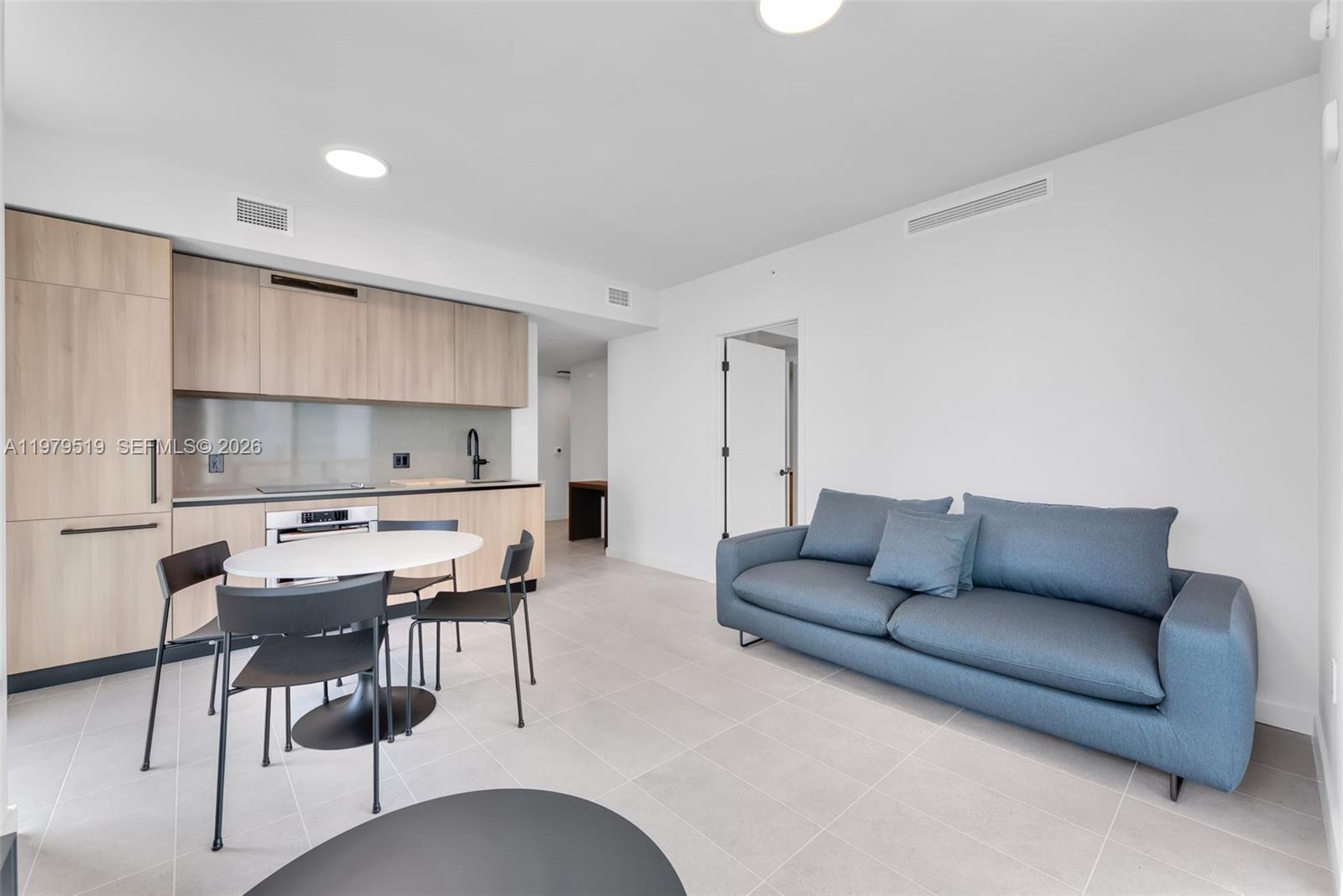 image 501 FIRST Residences5