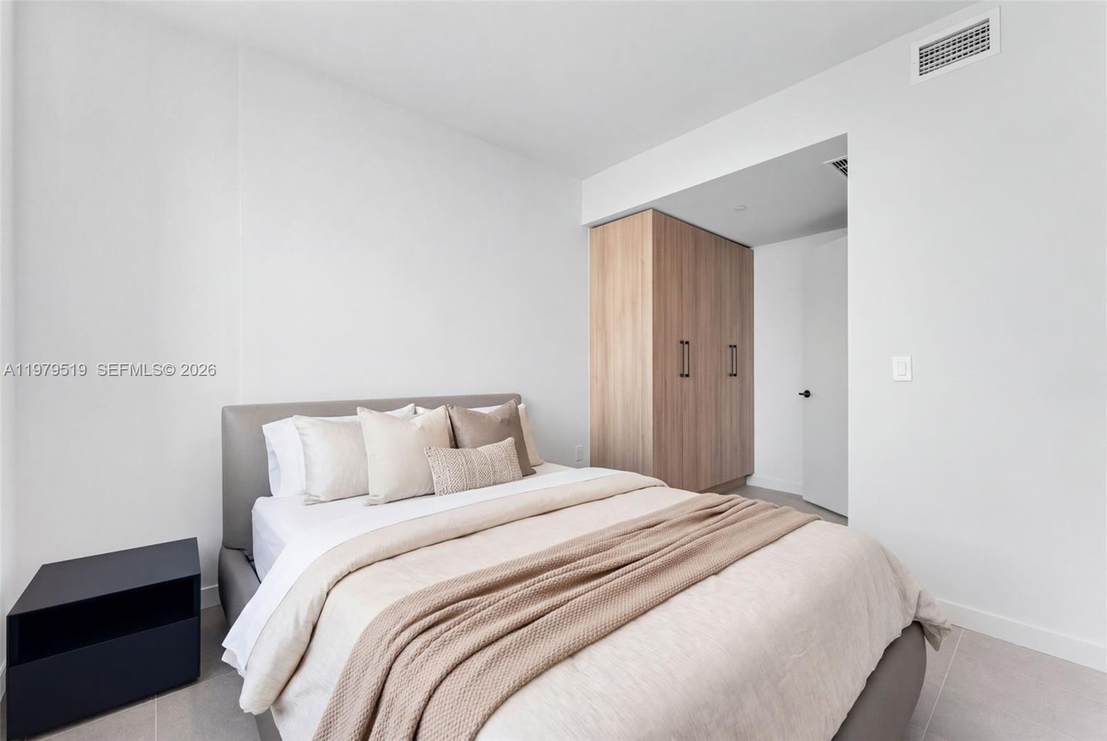 image 501 FIRST Residences7