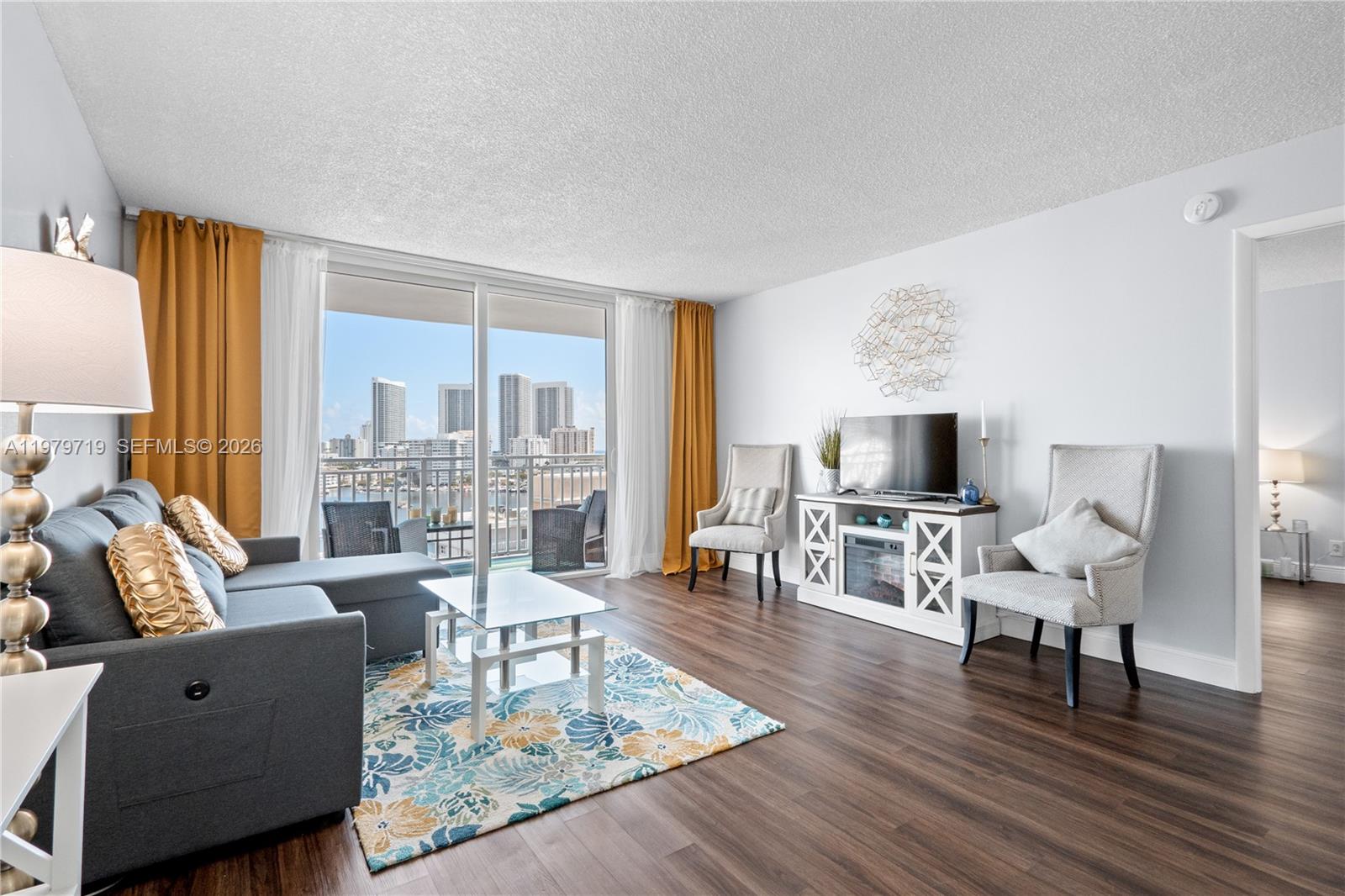 427 Golden Isles Dr #11H Hallandale Beach, FL 33009