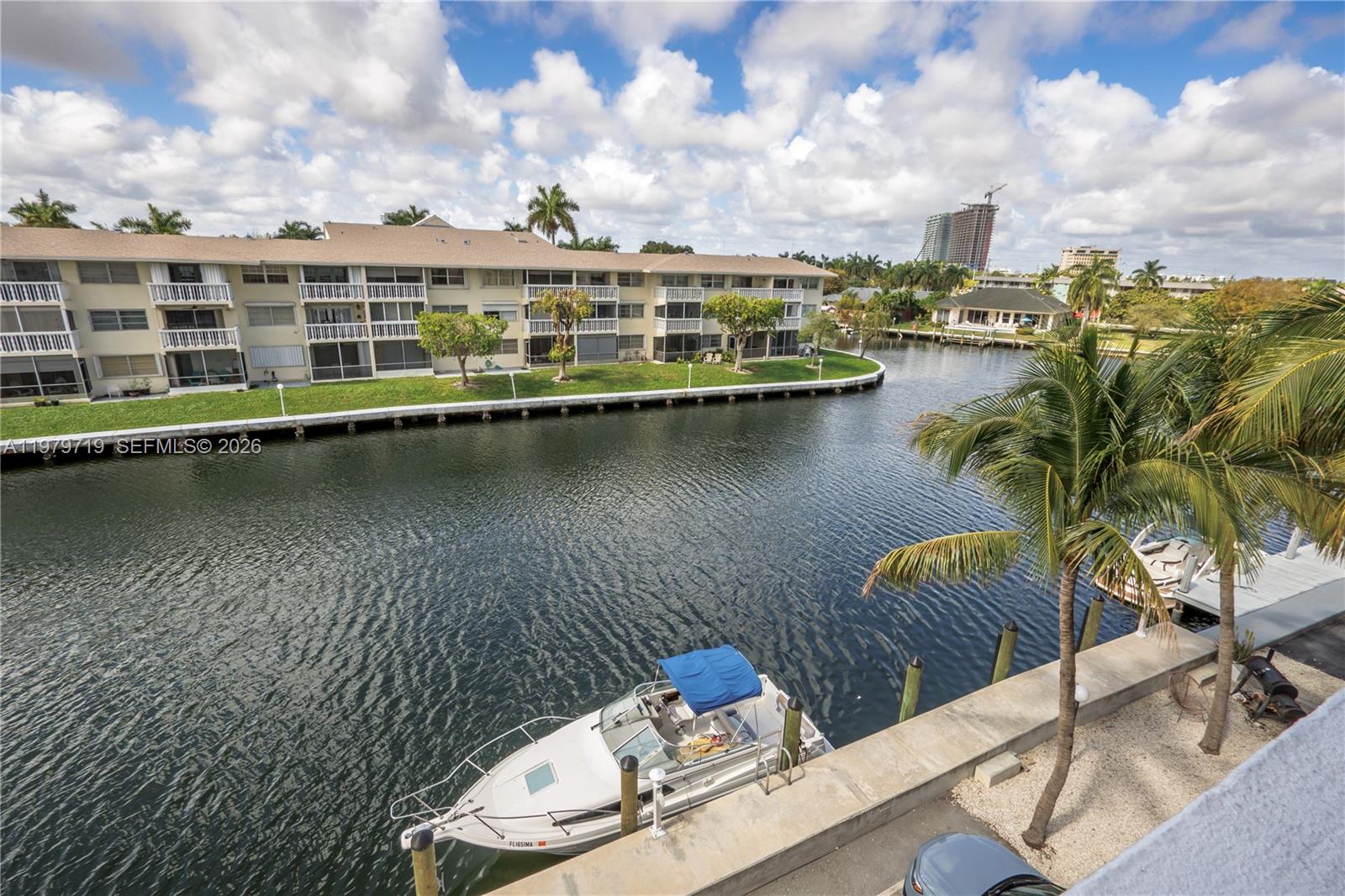 427 Golden Isles Dr #11H Hallandale Beach, FL 33009