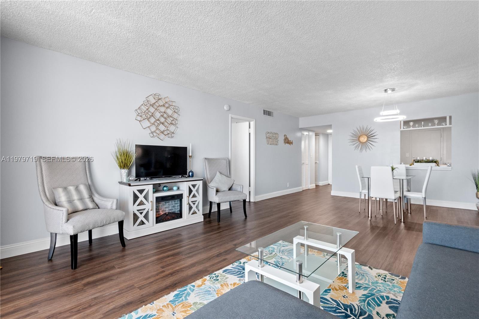 427 Golden Isles Dr #11H Hallandale Beach, FL 33009