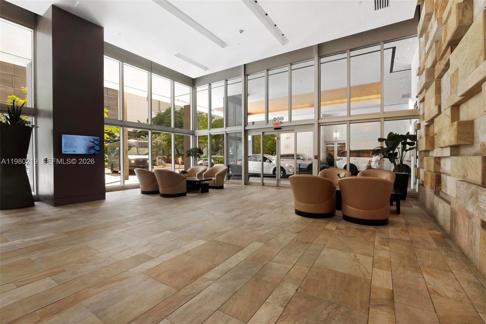 image 500 Brickell West18