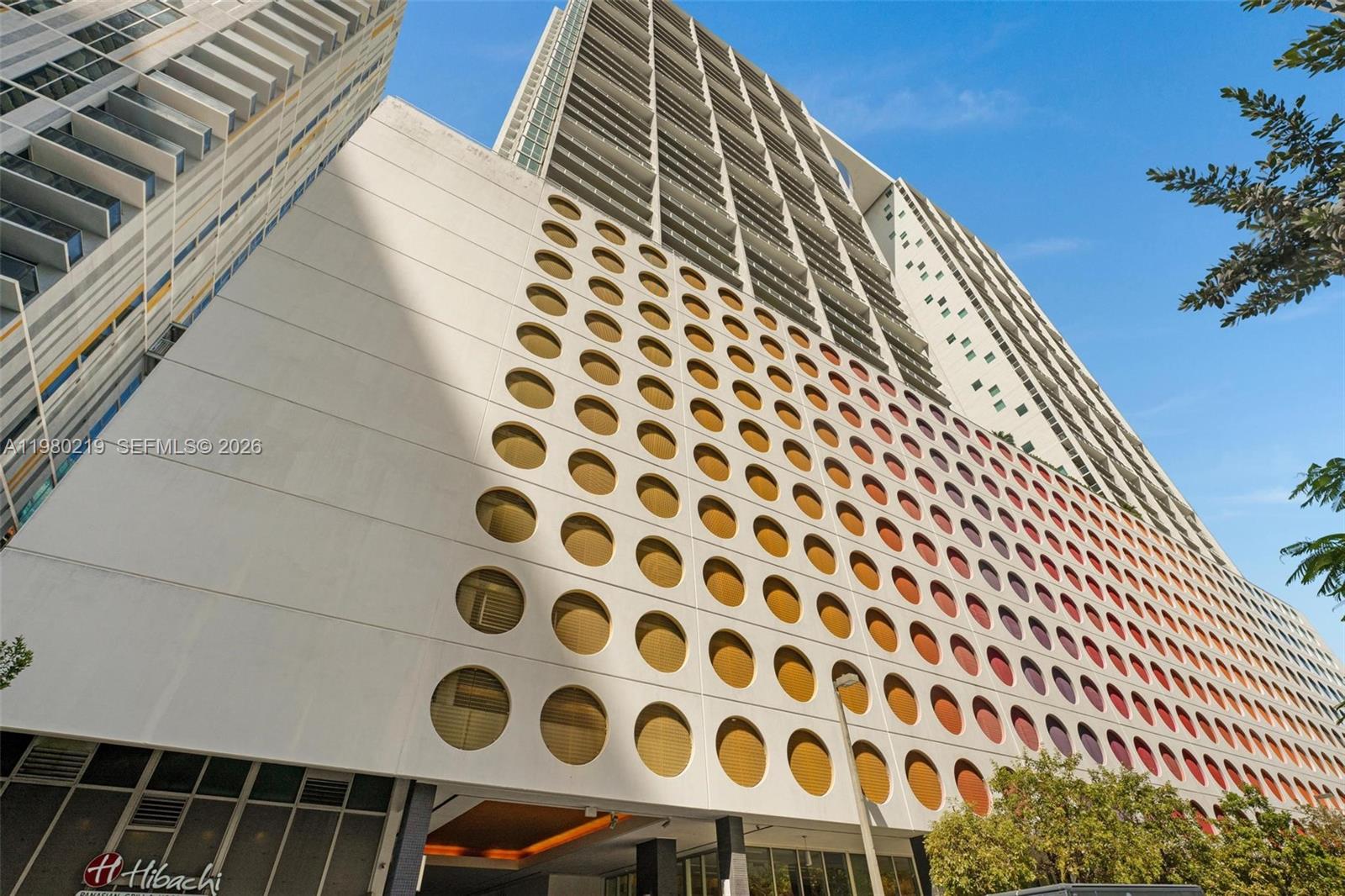 image 500 Brickell West21