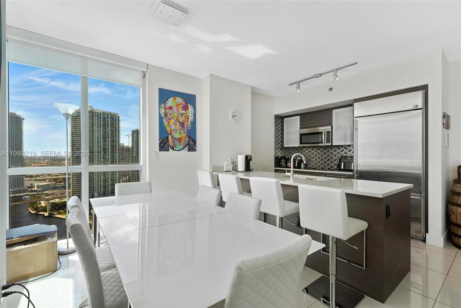 image 500 Brickell West3