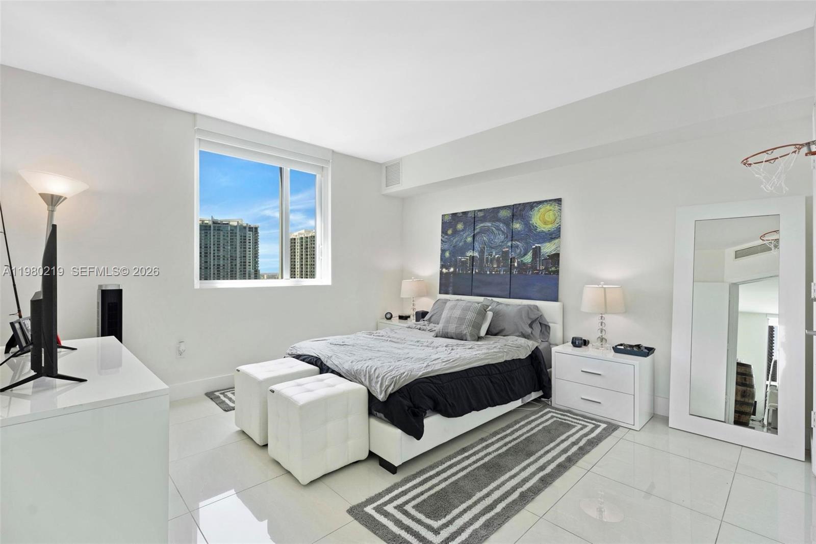 image 500 Brickell West8