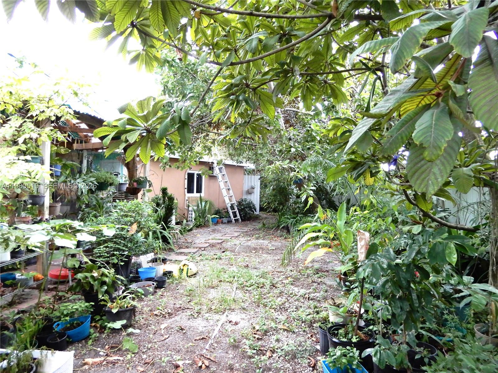 19901 SW 92nd Ave Cutler Bay, FL 33157