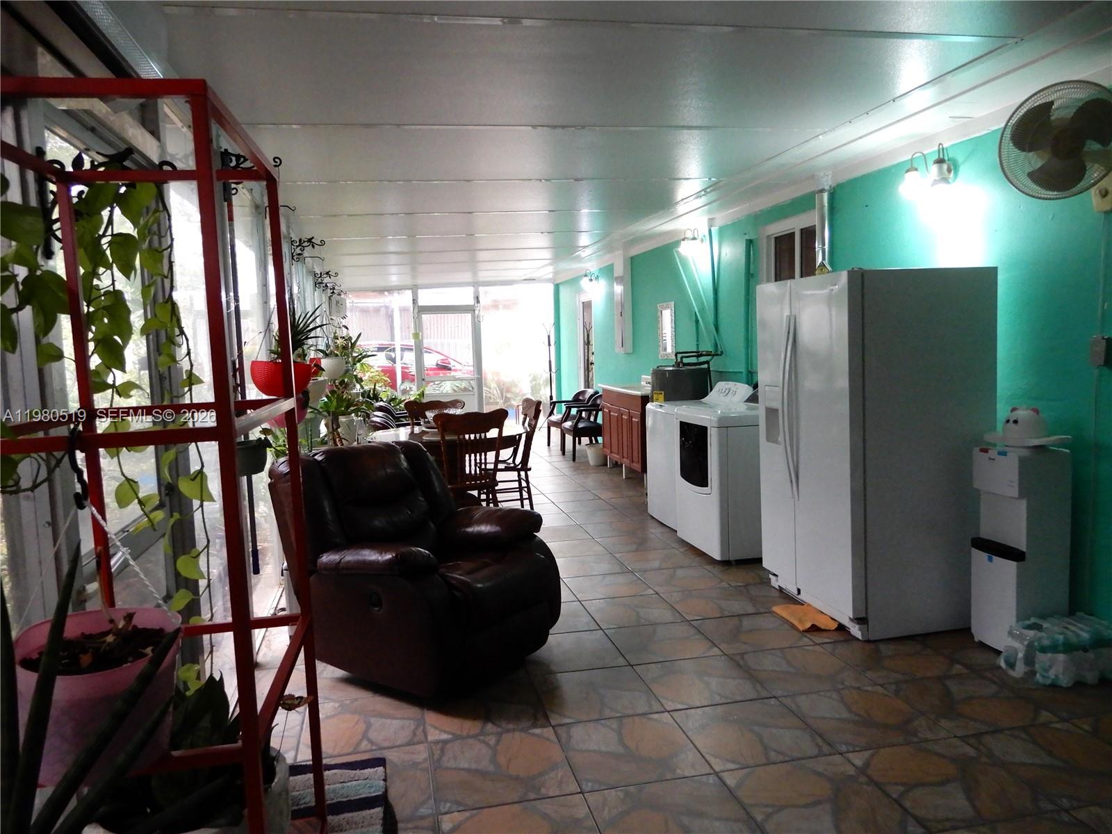 19901 SW 92nd Ave Cutler Bay, FL 33157