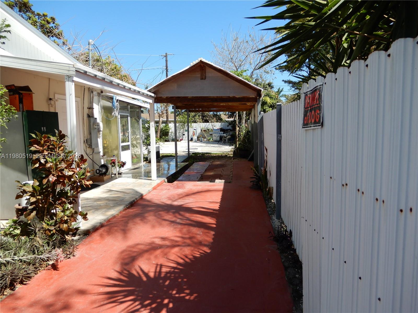 19901 SW 92nd Ave Cutler Bay, FL 33157