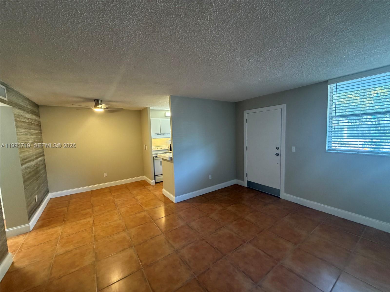 1801 S Treasure Dr #202 North Bay Village, FL 33141