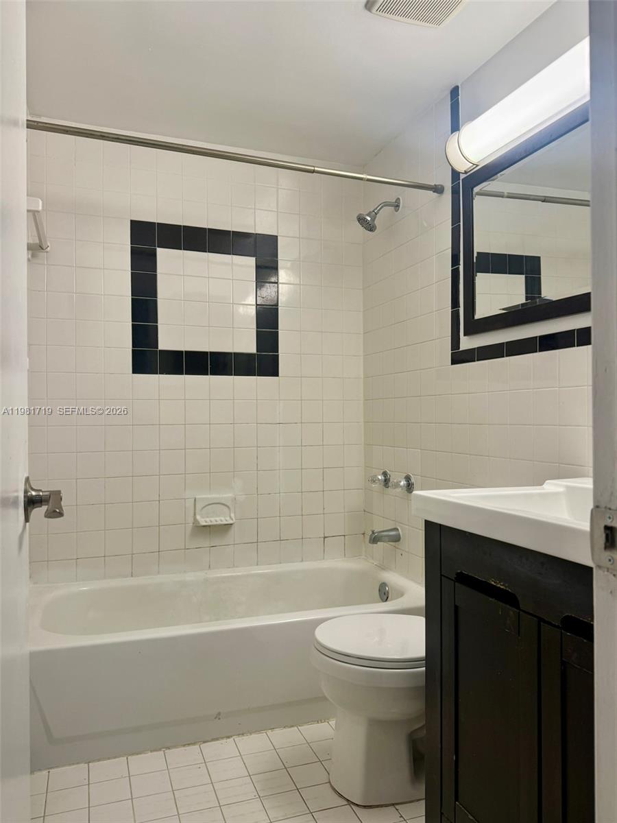 1127 Euclid Ave #203 Miami Beach, FL 33139