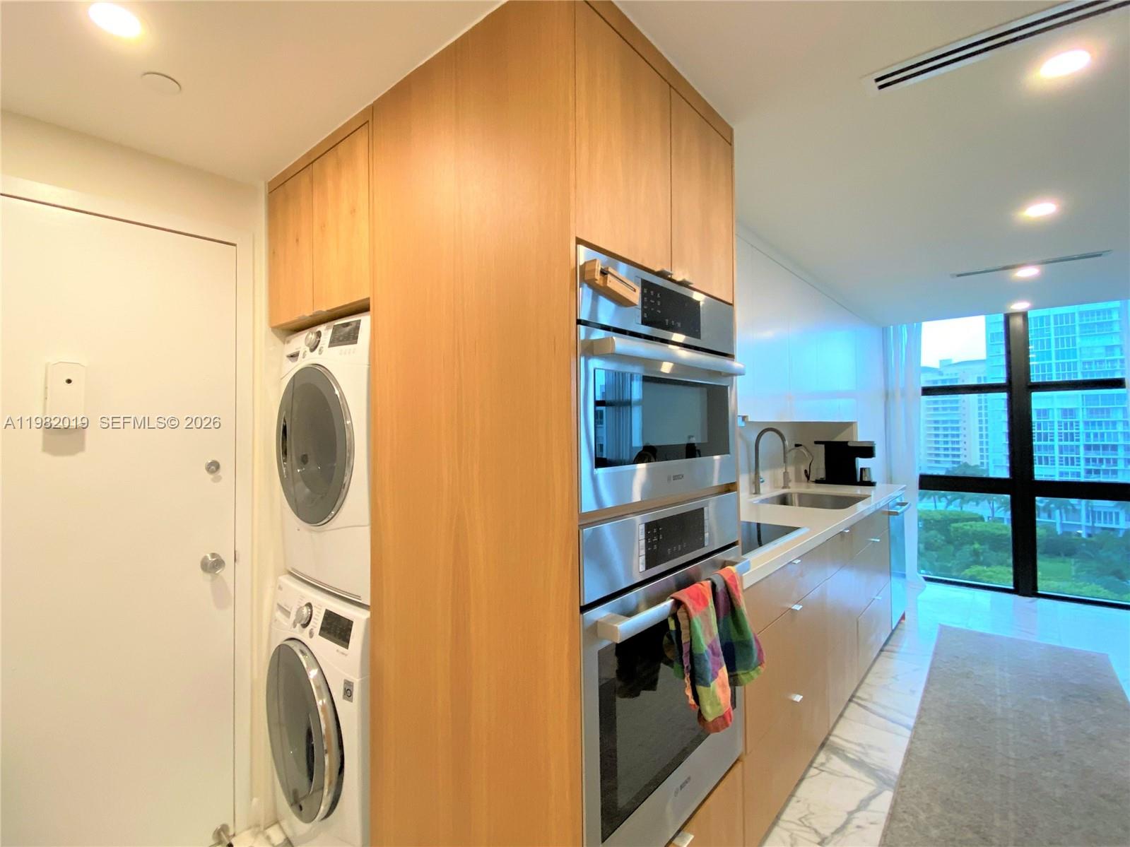 image Towers of Key Biscayne10