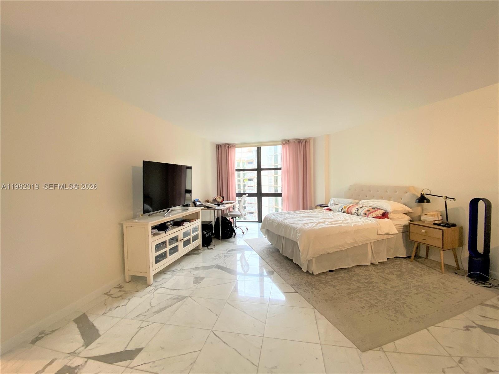 image Towers of Key Biscayne19