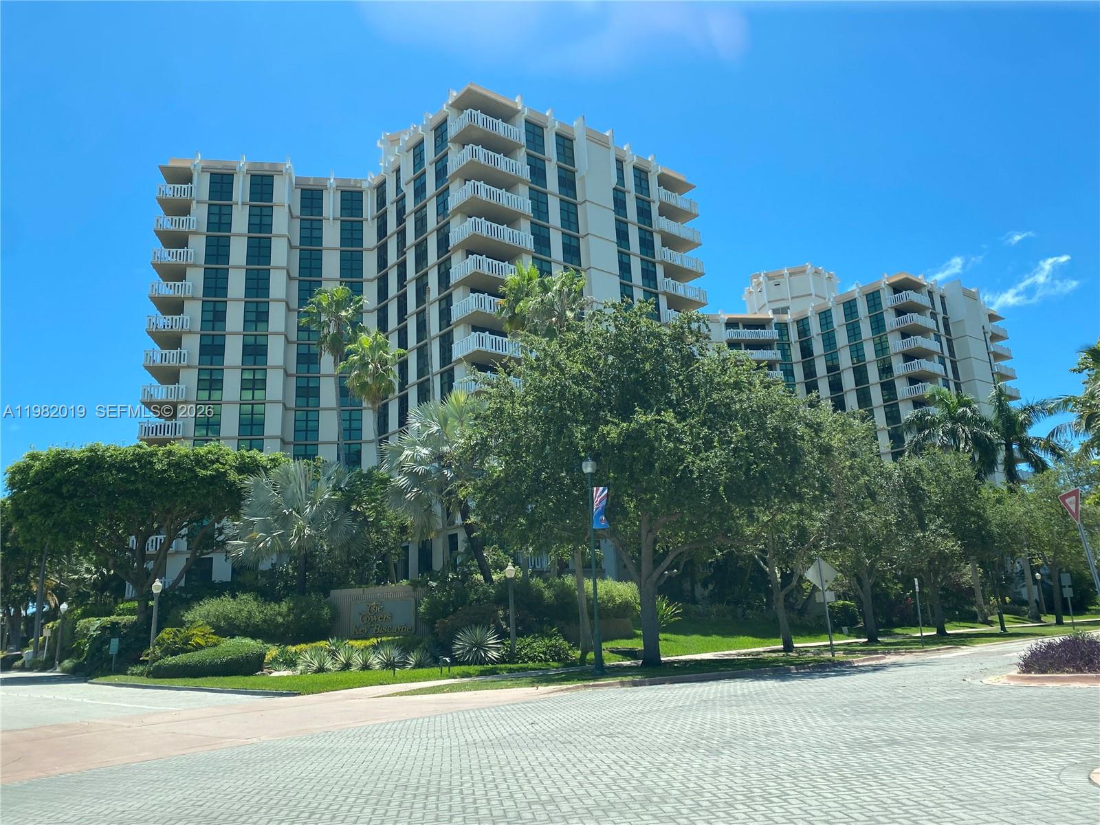 image Towers of Key Biscayne35