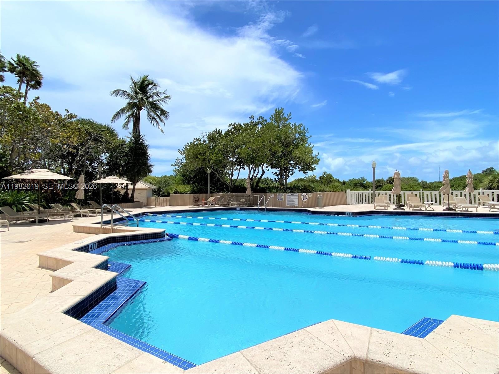 image Towers of Key Biscayne38