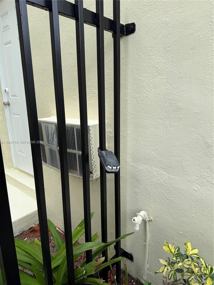 7928 Harding Ave #5 Miami Beach, FL 33141