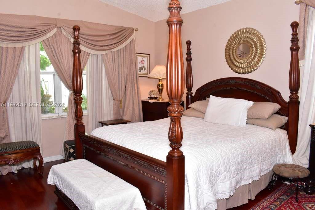 16319 SW 11th St Pembroke Pines, FL 33027