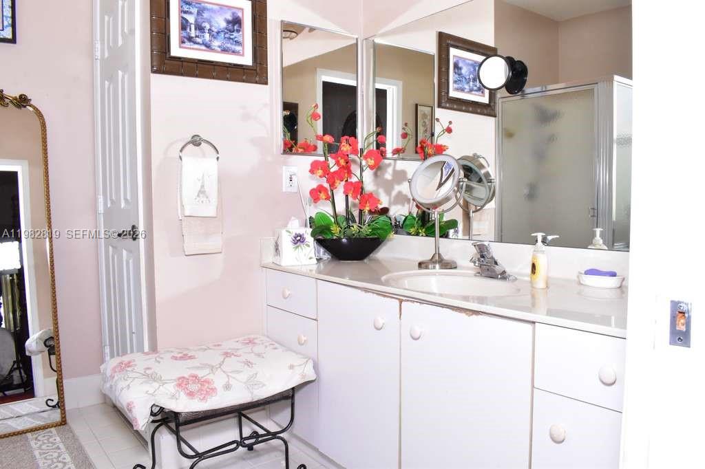 16319 SW 11th St Pembroke Pines, FL 33027