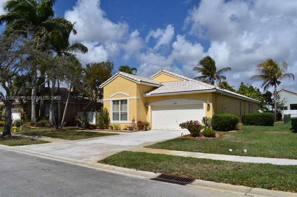 16319 SW 11th St Pembroke Pines, FL 33027