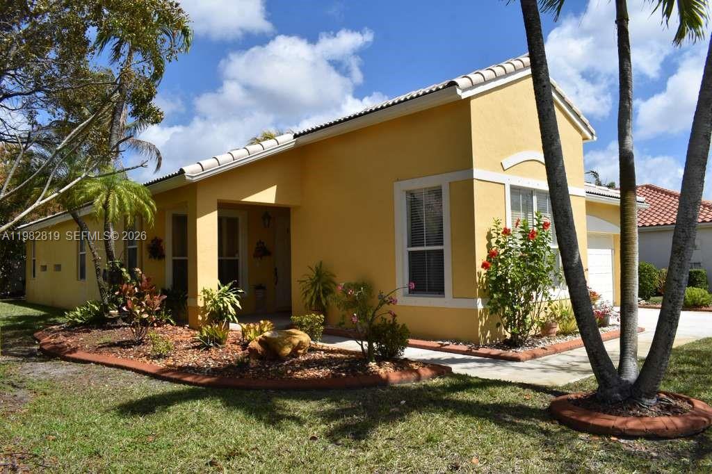 16319 SW 11th St Pembroke Pines, FL 33027