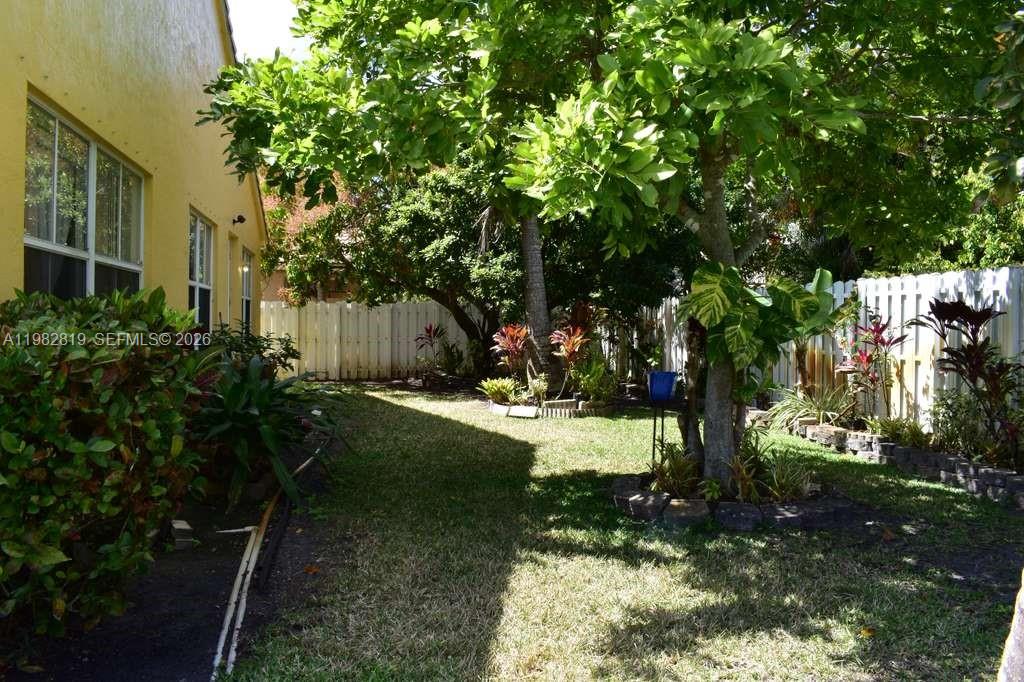 16319 SW 11th St Pembroke Pines, FL 33027