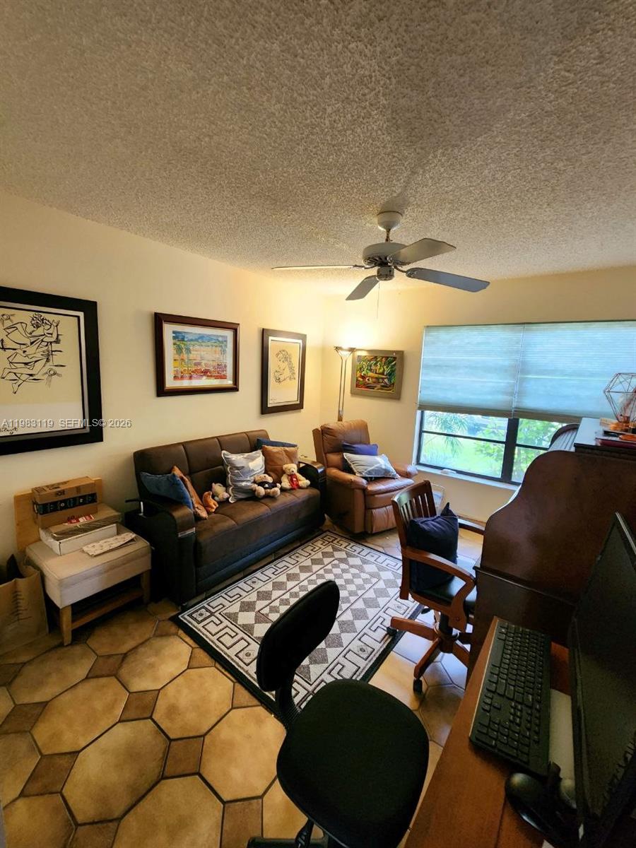 11712 SW 91st Ter Miami, FL 33186