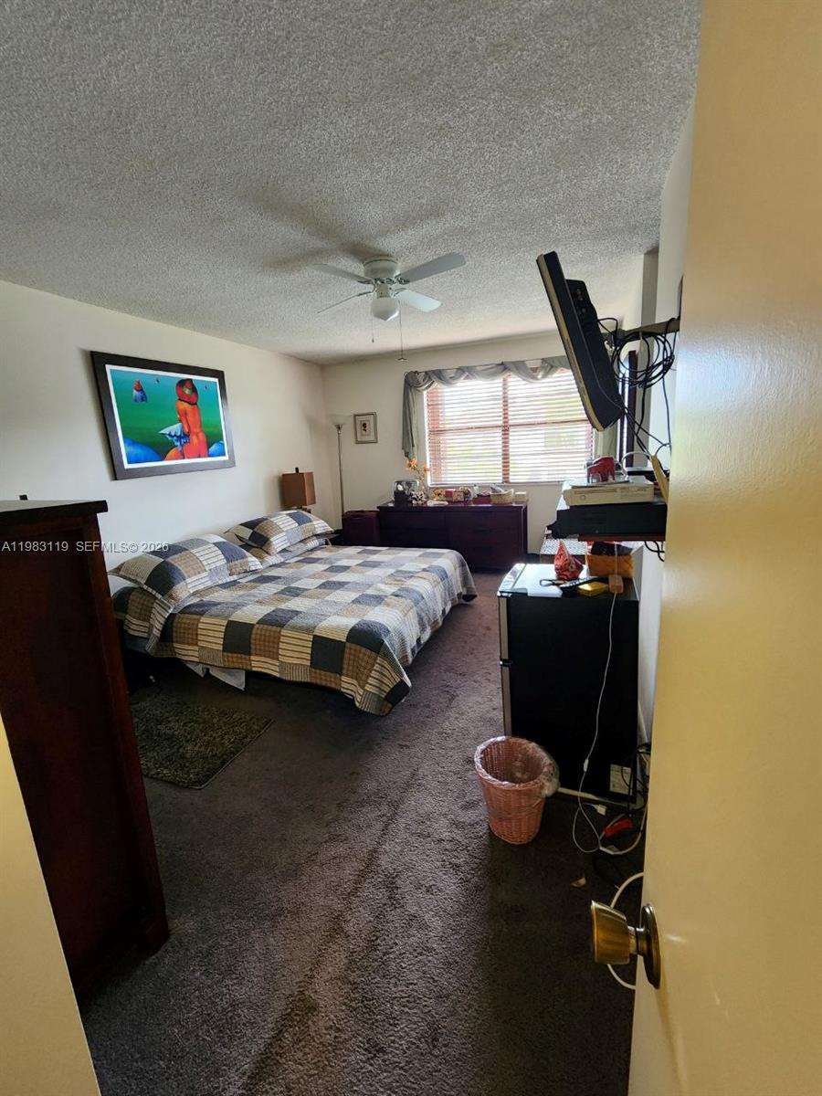 11712 SW 91st Ter Miami, FL 33186