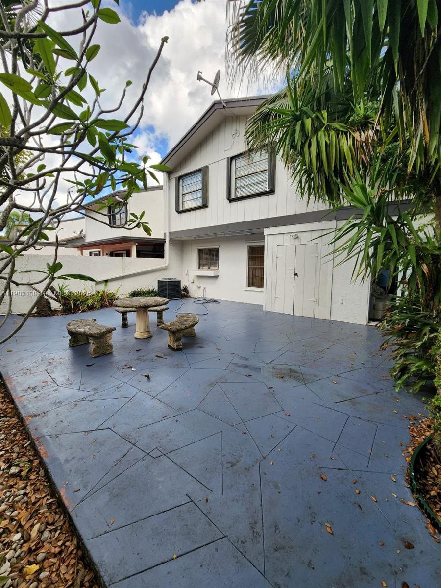 11712 SW 91st Ter Miami, FL 33186