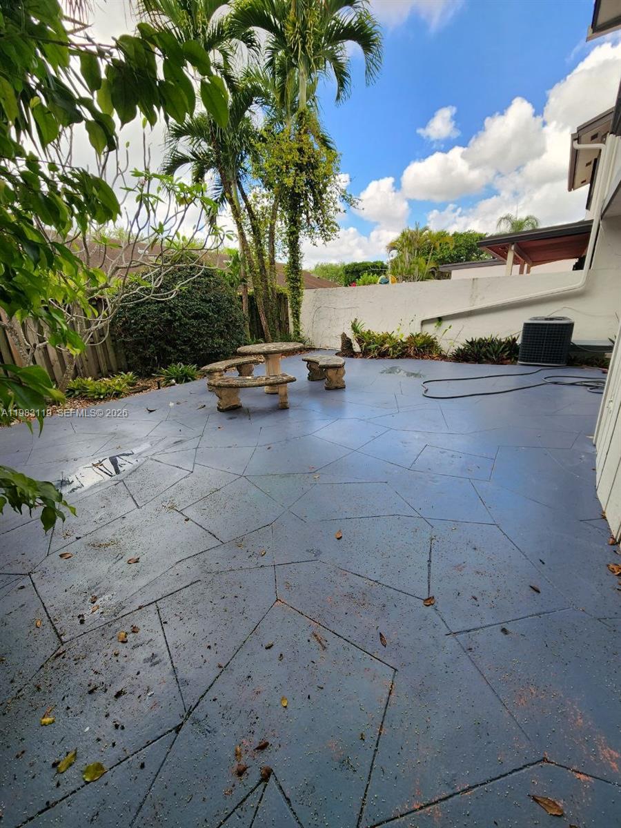 11712 SW 91st Ter Miami, FL 33186