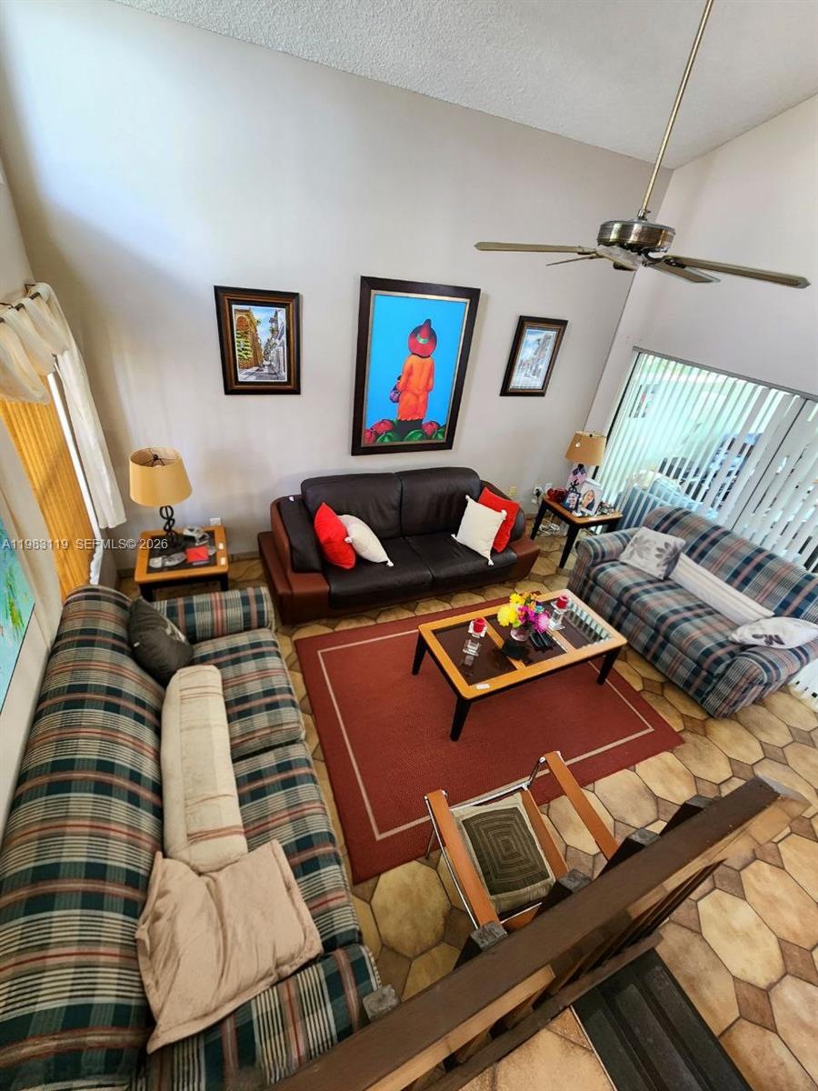 11712 SW 91st Ter Miami, FL 33186