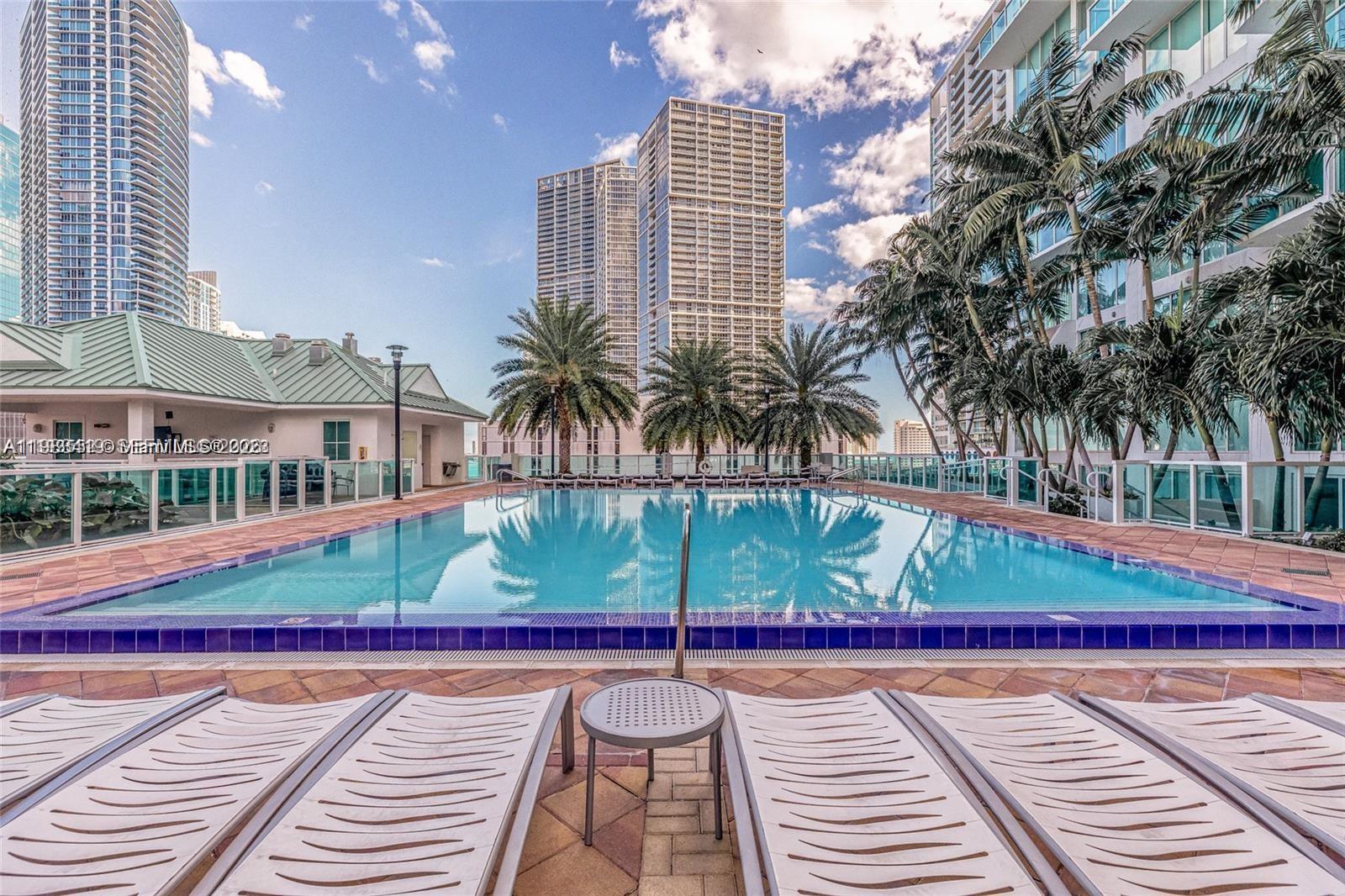 image Brickell on the River South28