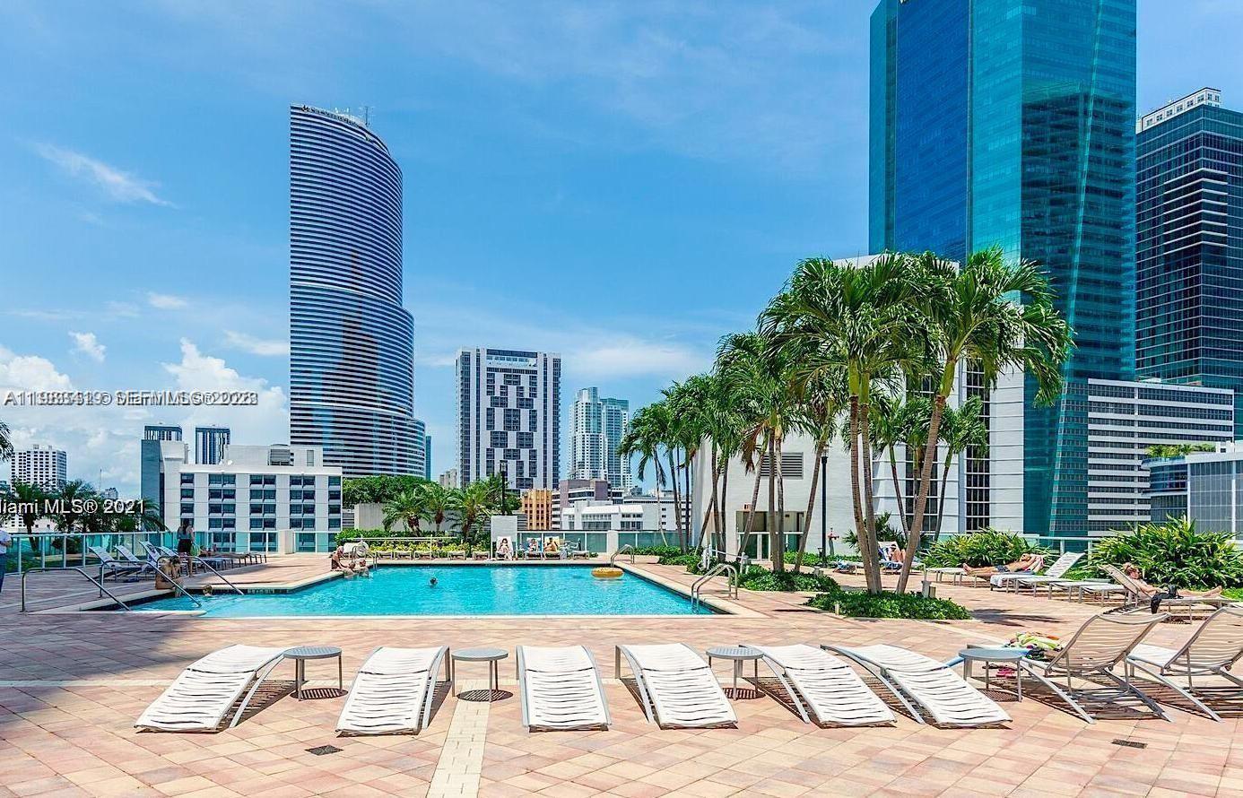 image Brickell on the River South30