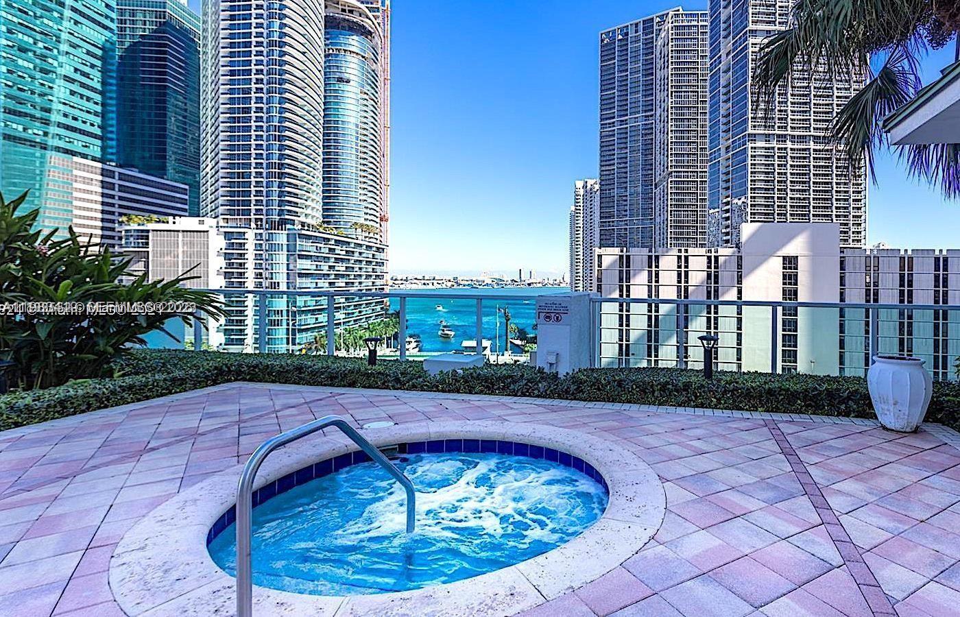 image Brickell on the River South31