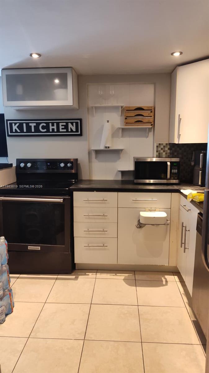 200 177th Dr #115 Sunny Isles Beach, FL 33160