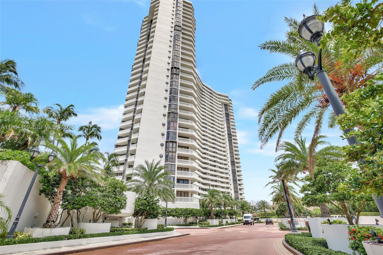 1000 Island Blvd #1410 Aventura, FL 33160